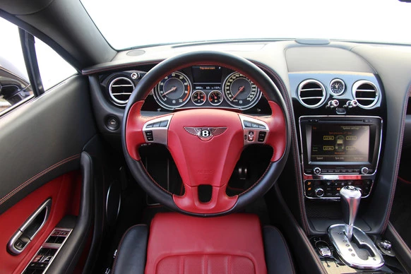 Bentley Continental GT - Afbeelding 17 van 30