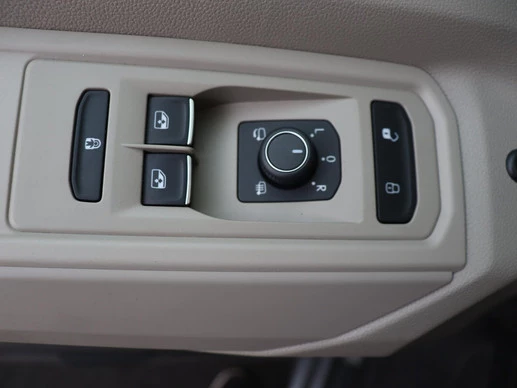 Volkswagen Multivan - Afbeelding 19 van 30