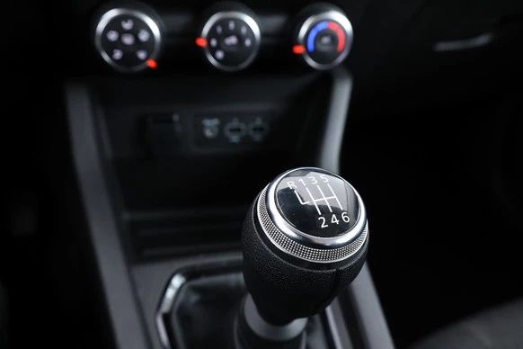 Renault Clio - Afbeelding 13 van 26