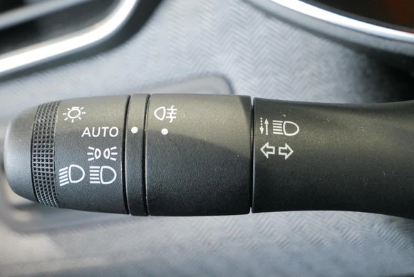 Renault Clio - Afbeelding 22 van 30