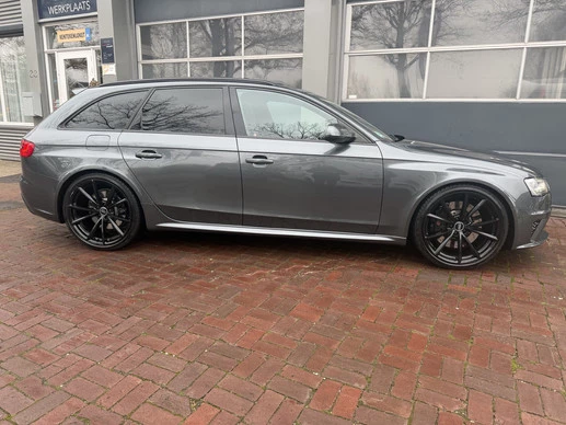 Audi RS4 - Afbeelding 6 van 30