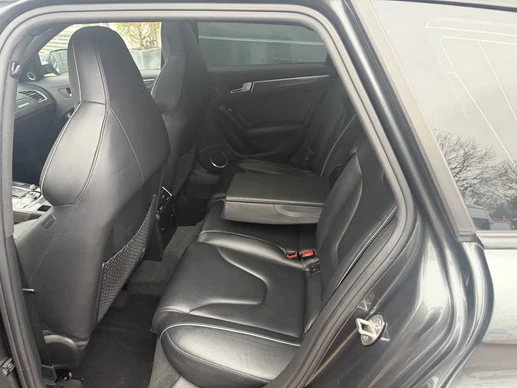 Audi RS4 - Afbeelding 8 van 30