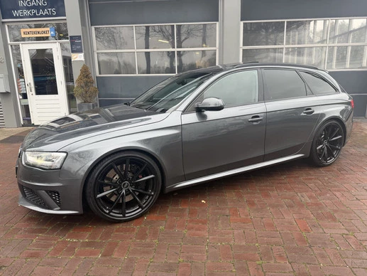 Audi RS4 - Afbeelding 22 van 30