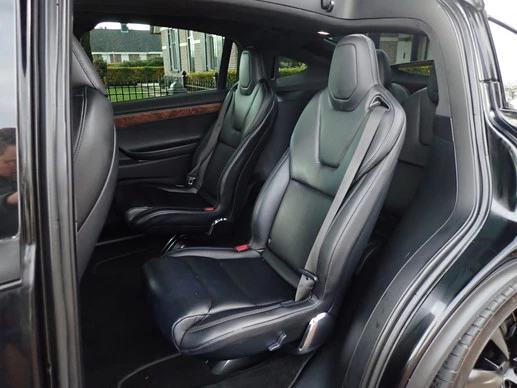 Tesla Model X - Afbeelding 11 van 30