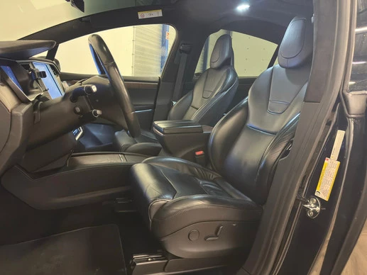 Tesla Model X - Afbeelding 11 van 30