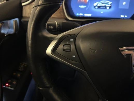 Tesla Model X - Afbeelding 24 van 30