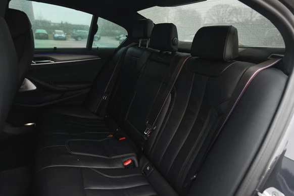 BMW M5 - Afbeelding 11 van 30