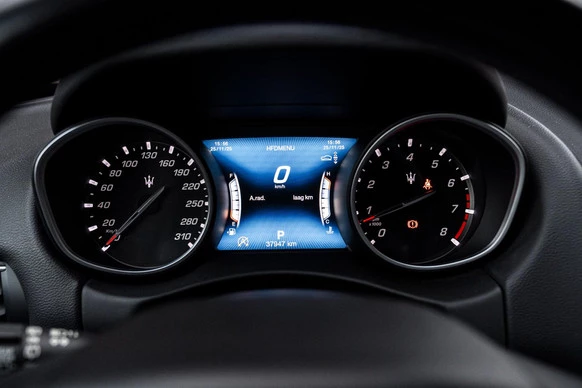 Maserati Levante - Afbeelding 28 van 30