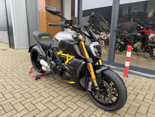 Ducati Diavel - Afbeelding 2 van 15