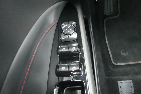 Ford Mondeo - Afbeelding 28 van 30