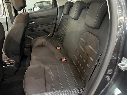 Dacia Duster - Afbeelding 9 van 17
