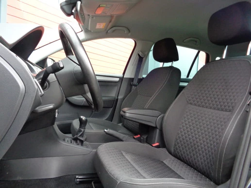 Škoda Rapid - Afbeelding 2 van 22