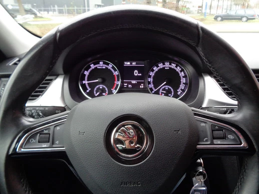 Škoda Rapid - Afbeelding 14 van 22