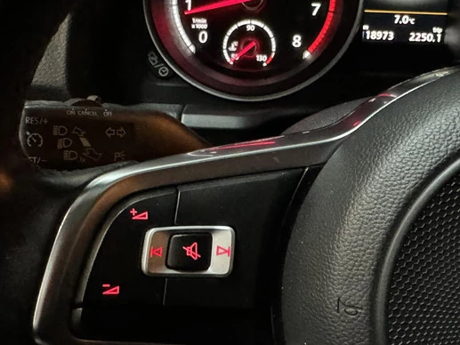 Volkswagen Scirocco - Afbeelding 23 van 30