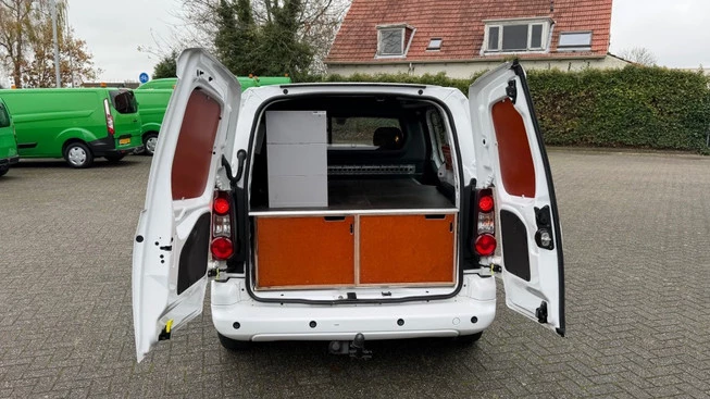 Peugeot Partner - Afbeelding 13 van 30