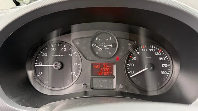 Peugeot Partner - Afbeelding 27 van 30