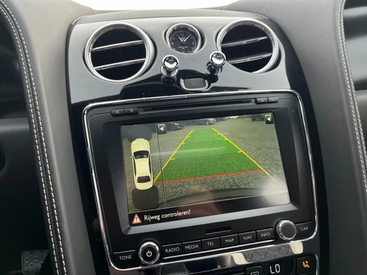 Bentley Flying Spur - Afbeelding 21 van 30