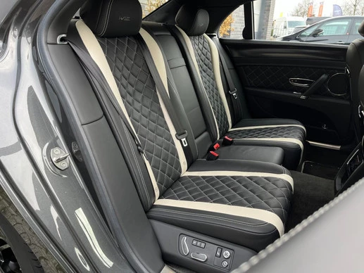 Bentley Flying Spur - Afbeelding 16 van 30