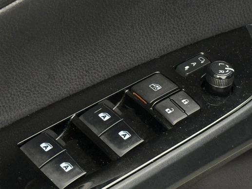 Toyota Prius - Afbeelding 25 van 27