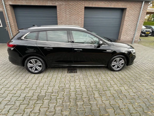 Renault Megane E-Tech - Afbeelding 3 van 24