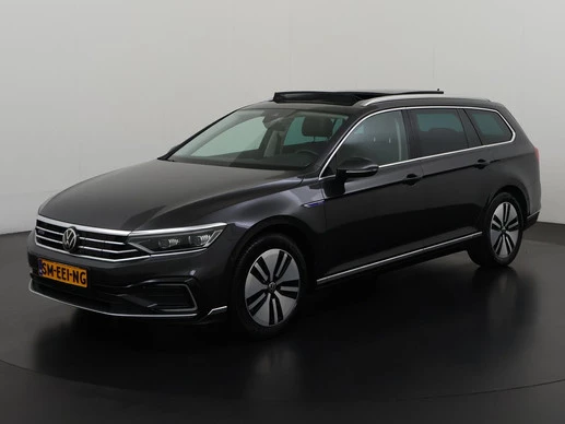 Volkswagen Passat - Afbeelding 1 van 30