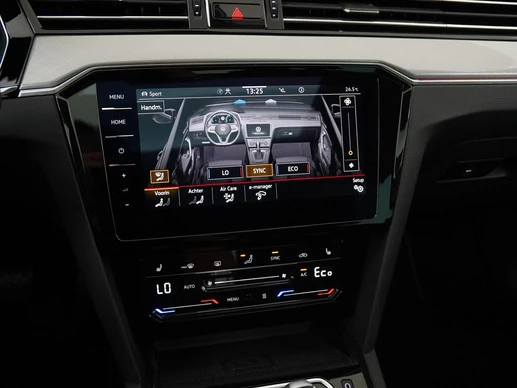 Volkswagen Passat - Afbeelding 13 van 30