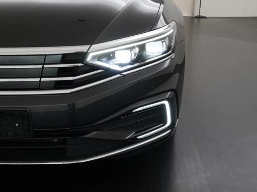 Volkswagen Passat - Afbeelding 26 van 30
