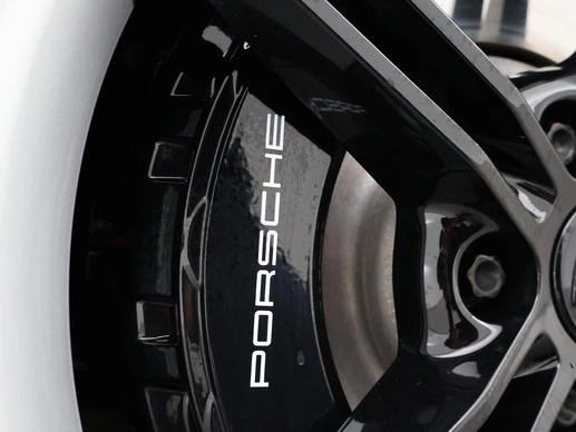 Porsche Taycan - Afbeelding 12 van 30