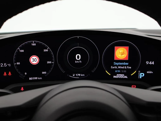 Porsche Taycan - Afbeelding 22 van 30