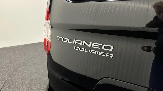 Ford Tourneo Courier - Afbeelding 19 van 30