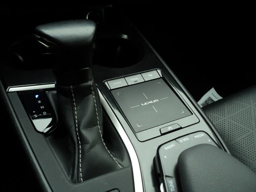 Lexus UX - Afbeelding 28 van 29