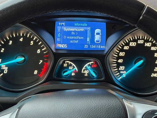 Ford Kuga - Afbeelding 16 van 30