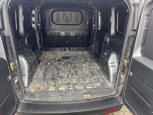 Fiat Doblò - Afbeelding 13 van 14