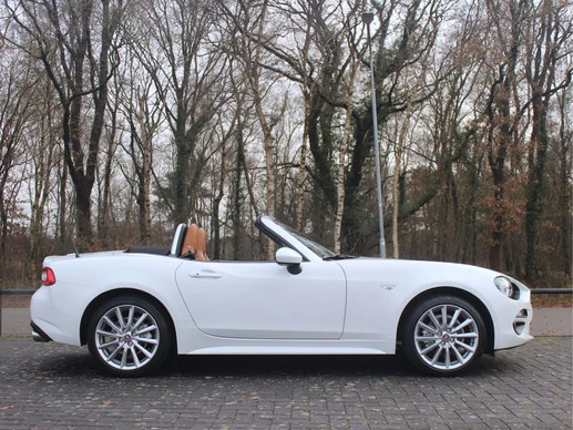 Fiat 124 Spider - Afbeelding 3 van 30