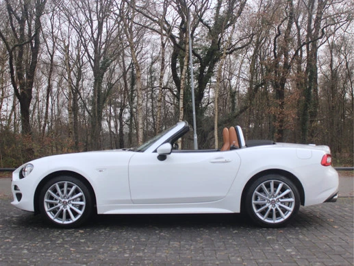 Fiat 124 Spider - Afbeelding 29 van 30