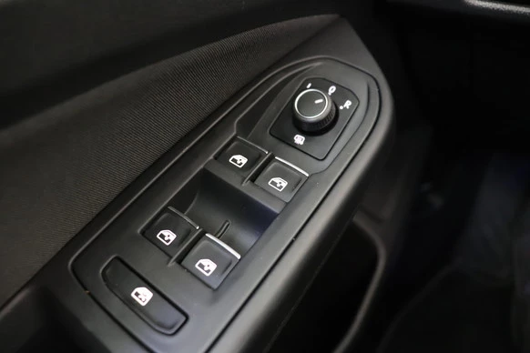 Volkswagen Golf - Afbeelding 18 van 30