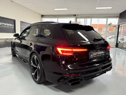Audi RS4 - Afbeelding 7 van 24