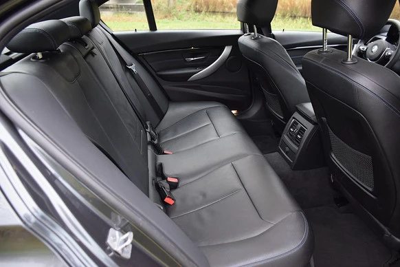 BMW 3 Serie - Afbeelding 26 van 30
