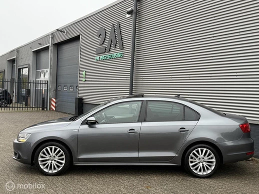 Volkswagen Jetta - Afbeelding 4 van 26