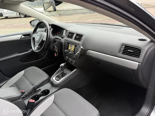 Volkswagen Jetta - Afbeelding 12 van 26