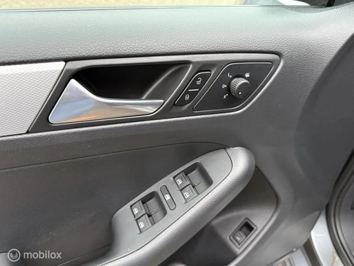 Volkswagen Jetta - Afbeelding 21 van 26