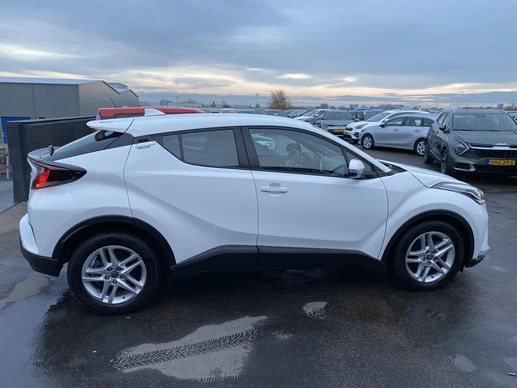 Toyota C-HR - Afbeelding 10 van 30