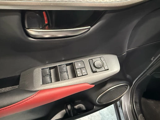 Lexus NX - Afbeelding 22 van 30