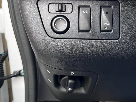 Dacia Spring - Afbeelding 14 van 30