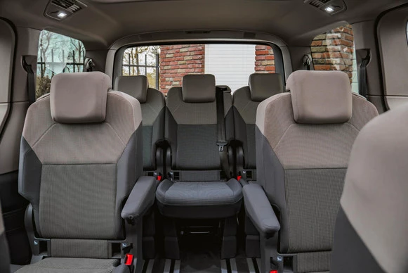 Volkswagen Multivan - Afbeelding 14 van 30