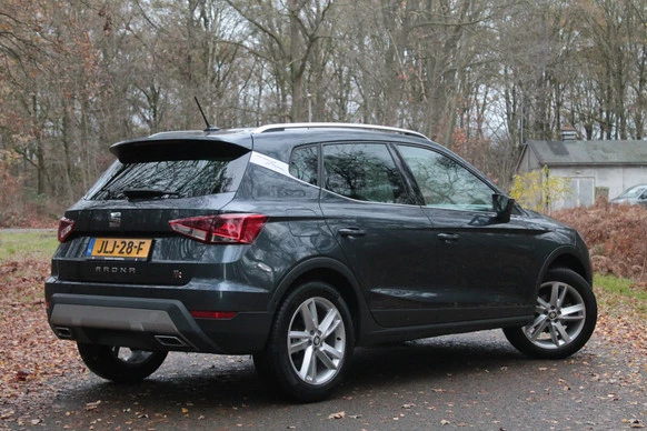 SEAT Arona - Afbeelding 2 van 30
