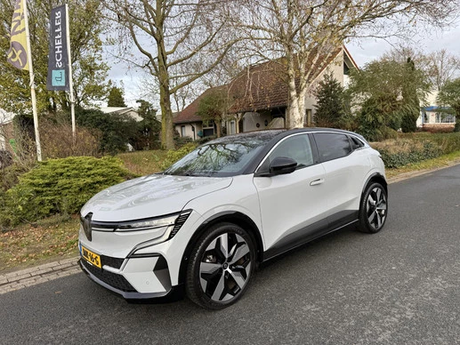 Renault Megane E-Tech - Afbeelding 1 van 30