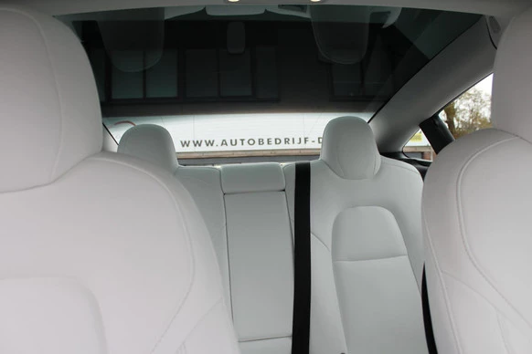 Tesla Model 3 - Afbeelding 6 van 20