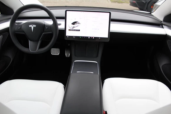 Tesla Model 3 - Afbeelding 7 van 20