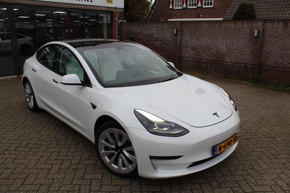 Tesla Model 3 - Afbeelding 16 van 20